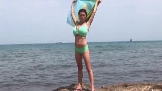 anya zenkova green bikini 2 vidéo xx